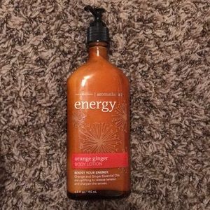 Bath & Body Works body lotion aromatherapy